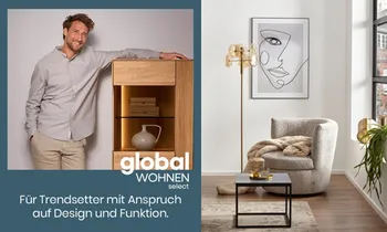 Sie sehen ein hellen Sessel mit Drehfunktion und ein lachenden Mann